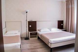 Гостиница Акварель Геленджик Семейный номер с кухней-2